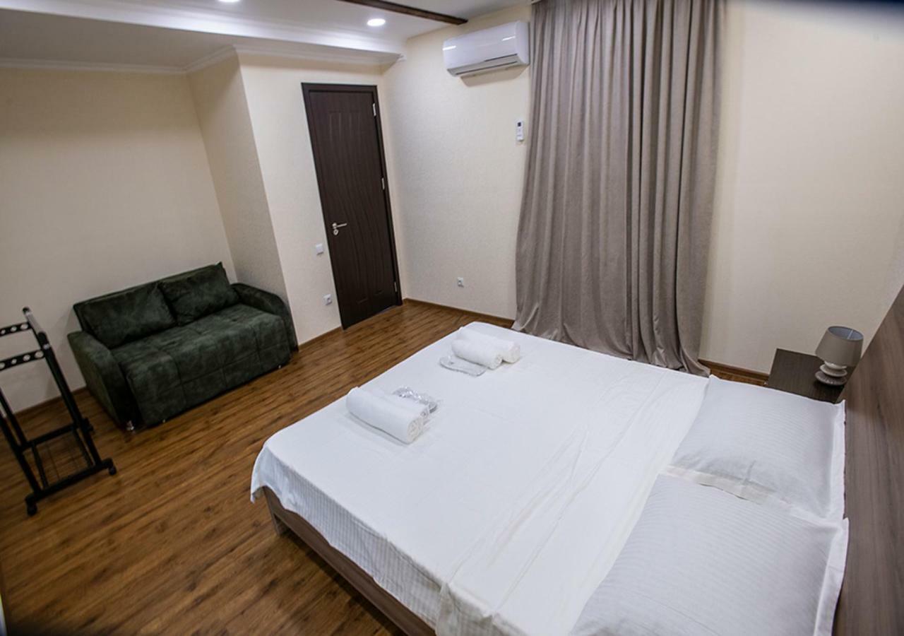 Dada - Cozy Apartment In The Center Of Tbilisi Exterior photo